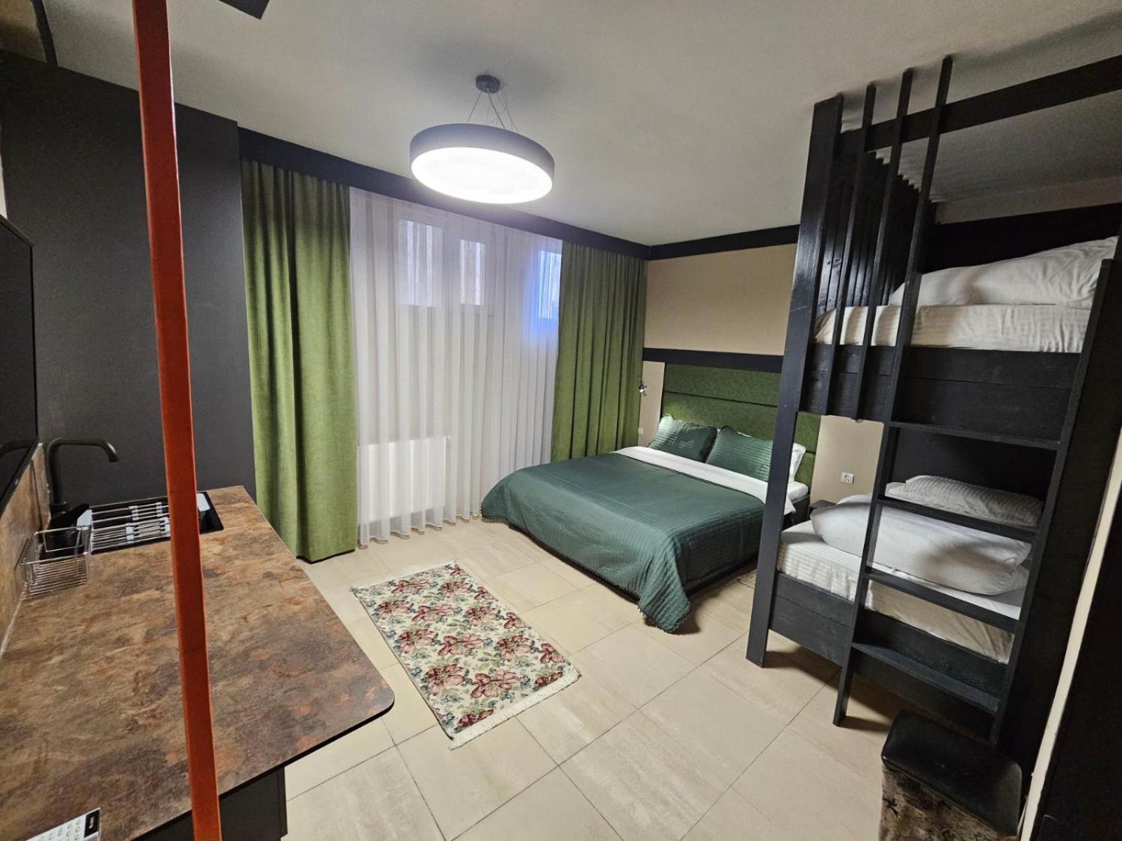 Hotel Kika Pristina Extérieur photo