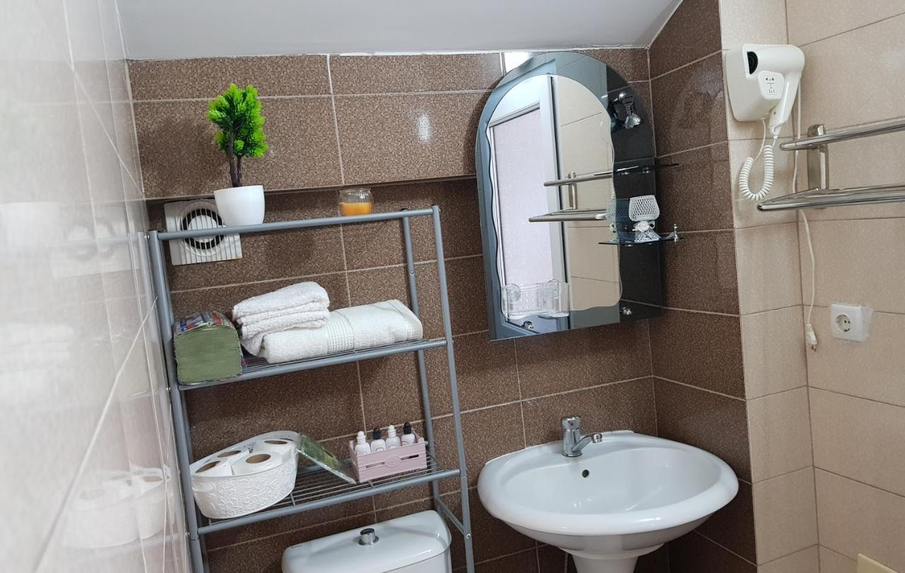 Hotel Kika Pristina Extérieur photo